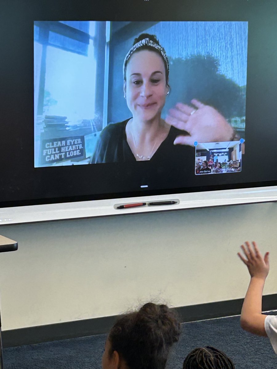 Elem. Coach @JulieOTeach honored Asian American & Pacific Islander (AAPI) Heritage Month with a virtual read aloud of the story, “Drawn Together”by Minh Le. Students also learned the history of AAPI month and identified Asia and the Pacific Islands on the map!