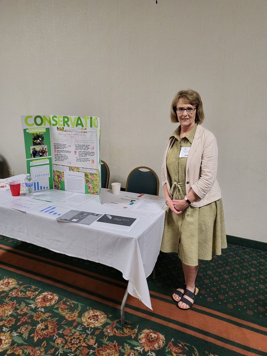 ITEACH2U2's tweet photo. Fantastic work from our @kenanfellows #STEMwork Scholars showcased at our Central area Symposium tonight! Thank you to @MooreSchools for supporting these educators in this work! @RachN635 https://t.co/le74YEA7gT