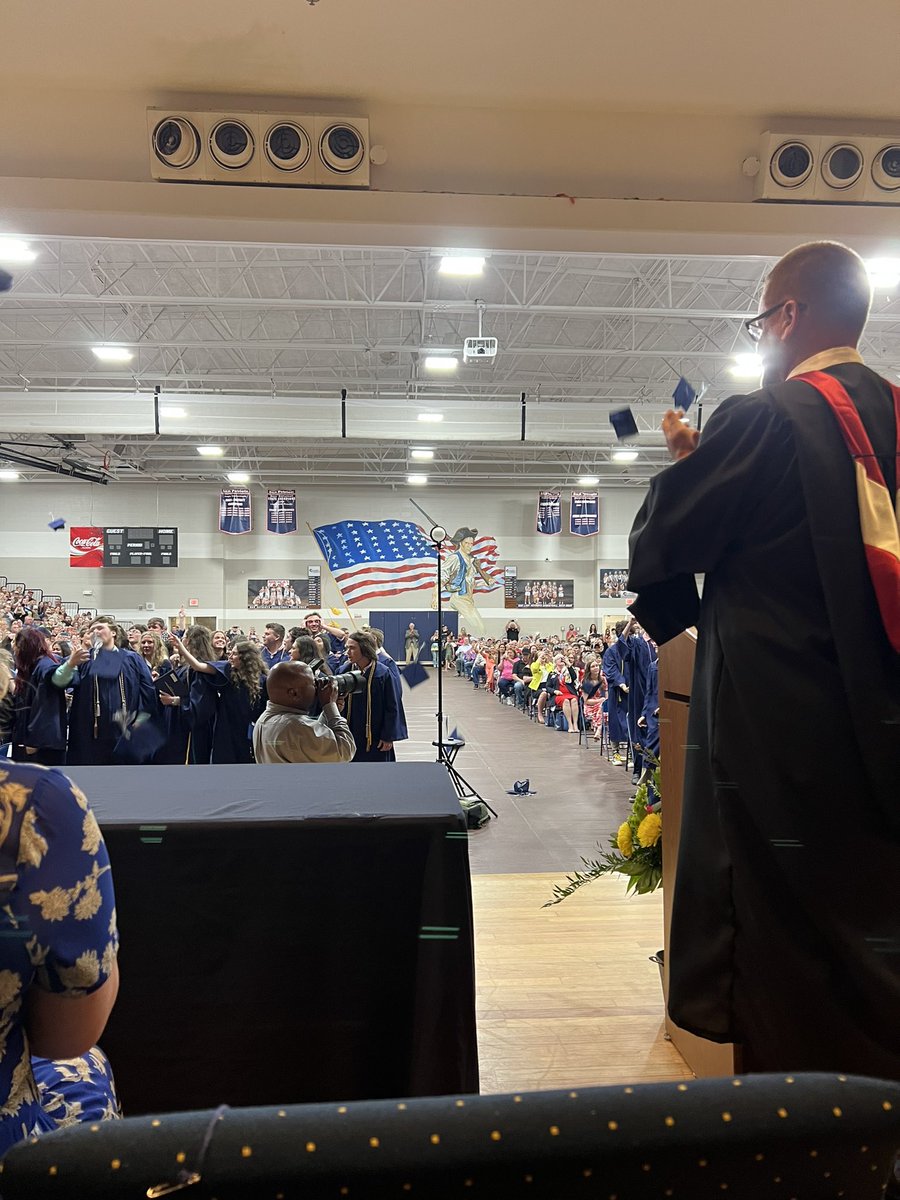 SpikeAnnie's tweet image. DAR High Graduation #MarshallProud
