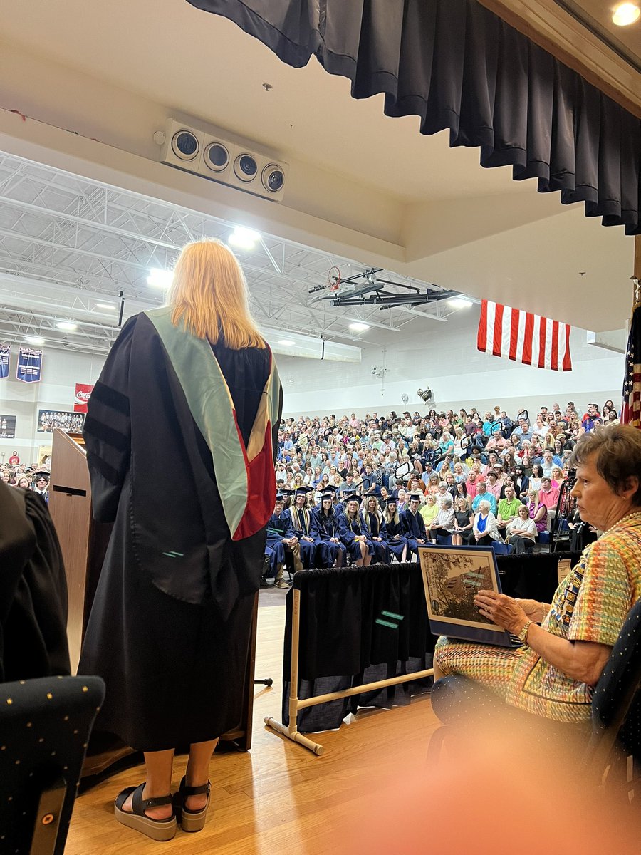 SpikeAnnie's tweet image. DAR High Graduation #MarshallProud