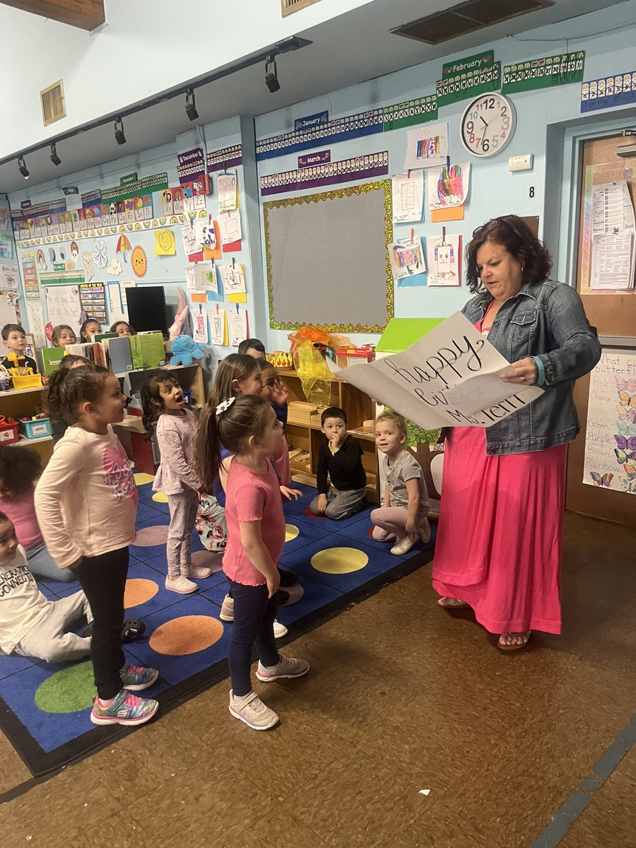 ProjectBeforeGF's tweet image. Happy Birthday Ms.Terri! Thank you for all you do for our Project Before preschoolers! 🥰
