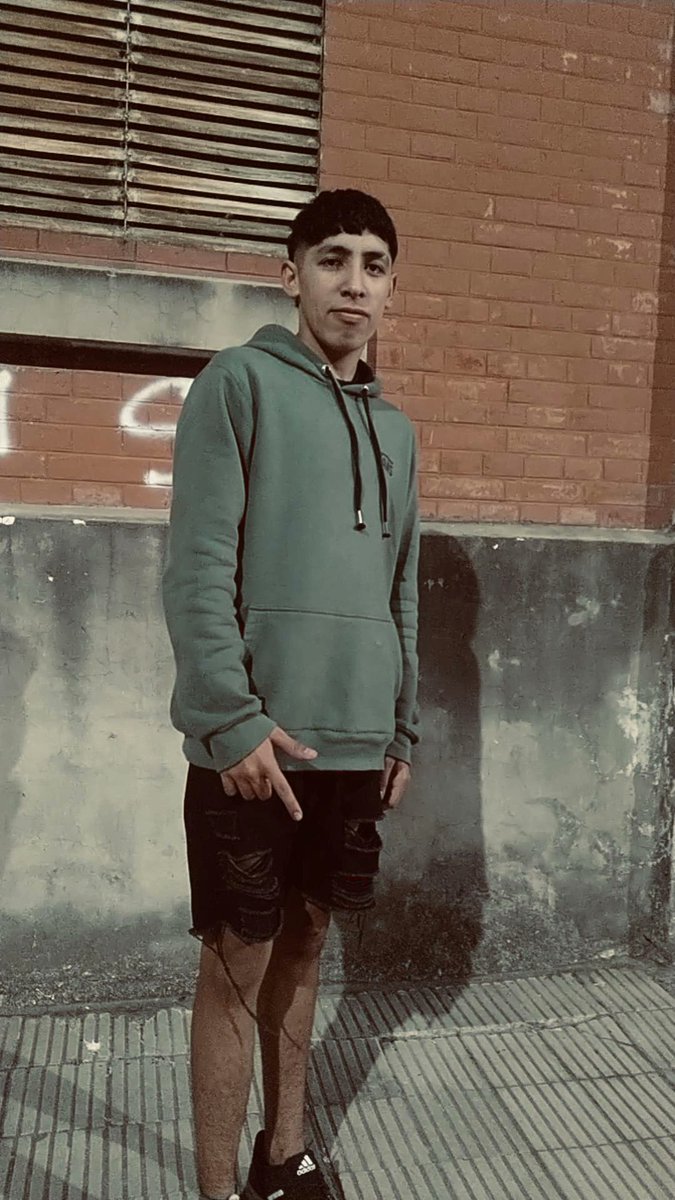 🤟🏽