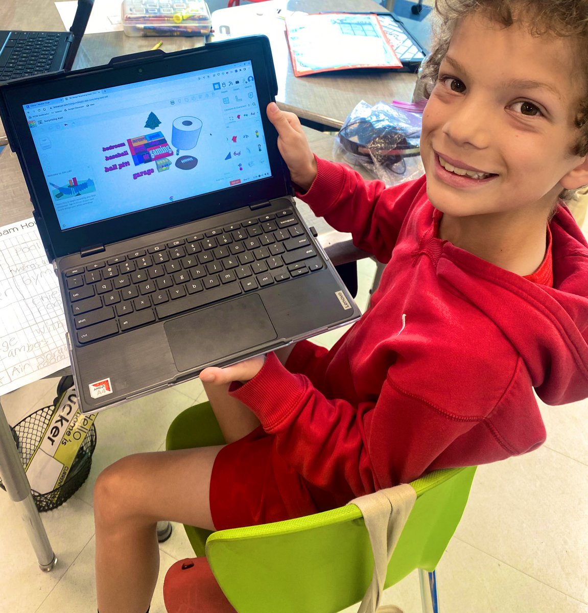 3rdwithMissL's tweet photo. Students sketched and found the area of their dream house, and then created a 3D model on TinkerCad https://t.co/ywqJanSl0s