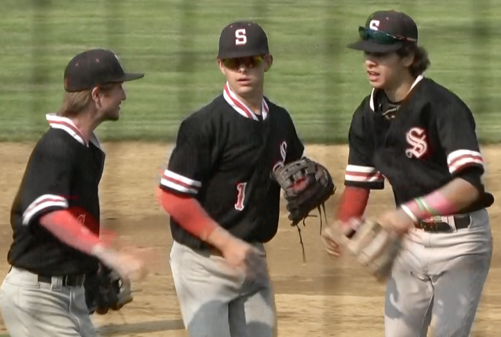 Channel1450com's tweet photo. Senators Offense, Crum’s Complete Game Earns Springfield Series Split With Glenwood https://t.co/zDFFtxRReq https://t.co/nPkFZdKkS6