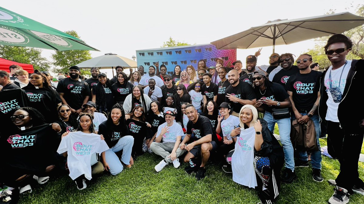 MoneyLynch's tweet photo. S/O &amp; many thanks to @garyvee for helping us get these young Indianapolis Afrikan’s out to @veecon. 🤞🏿
#familyfirst #boutthatweb3 https://t.co/QSUjrAmnoa