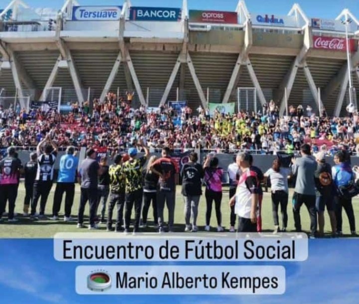 Marcelo__Frias's tweet photo. El deporte como herramienta destinada al trabajo social. #lifusoc https://t.co/12H79EADVM