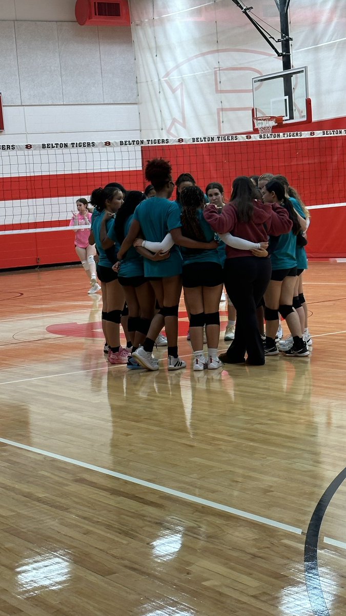 Last night of spring league in the books! Thank you <a href="/BeltonVB/">Belton Volleyball</a>  and @VolleyballLbhs  for hosting. 
So proud of our girls! “Soaring to New Heights!” ❤️🏐😎🛡️