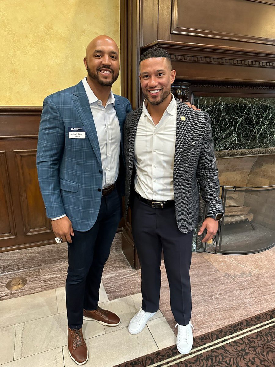 Michael Floyd (@michaelmfloyd) on Twitter photo Great night with all the <a href="/NDAlumni/">Notre Dame Alumni</a> and discussing football with the best head coach in the country <a href="/Marcus_Freeman1/">Marcus Freeman</a> Great night with all the <a href="/NDAlumni/">Notre Dame Alumni</a> and discussing football with the best head coach in the country <a href="/Marcus_Freeman1/">Marcus Freeman</a>