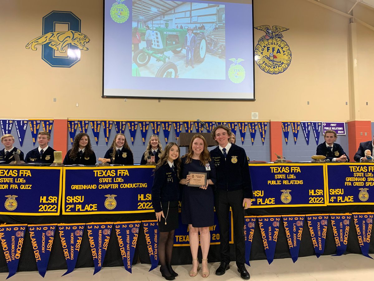 So happy to celebrate all the accomplishments of the Ag Science and Technology students and staff! Congrats to CTE Specialist Nicole Esparza on her Honorary FFA Award. #NISDsuperiorCTE