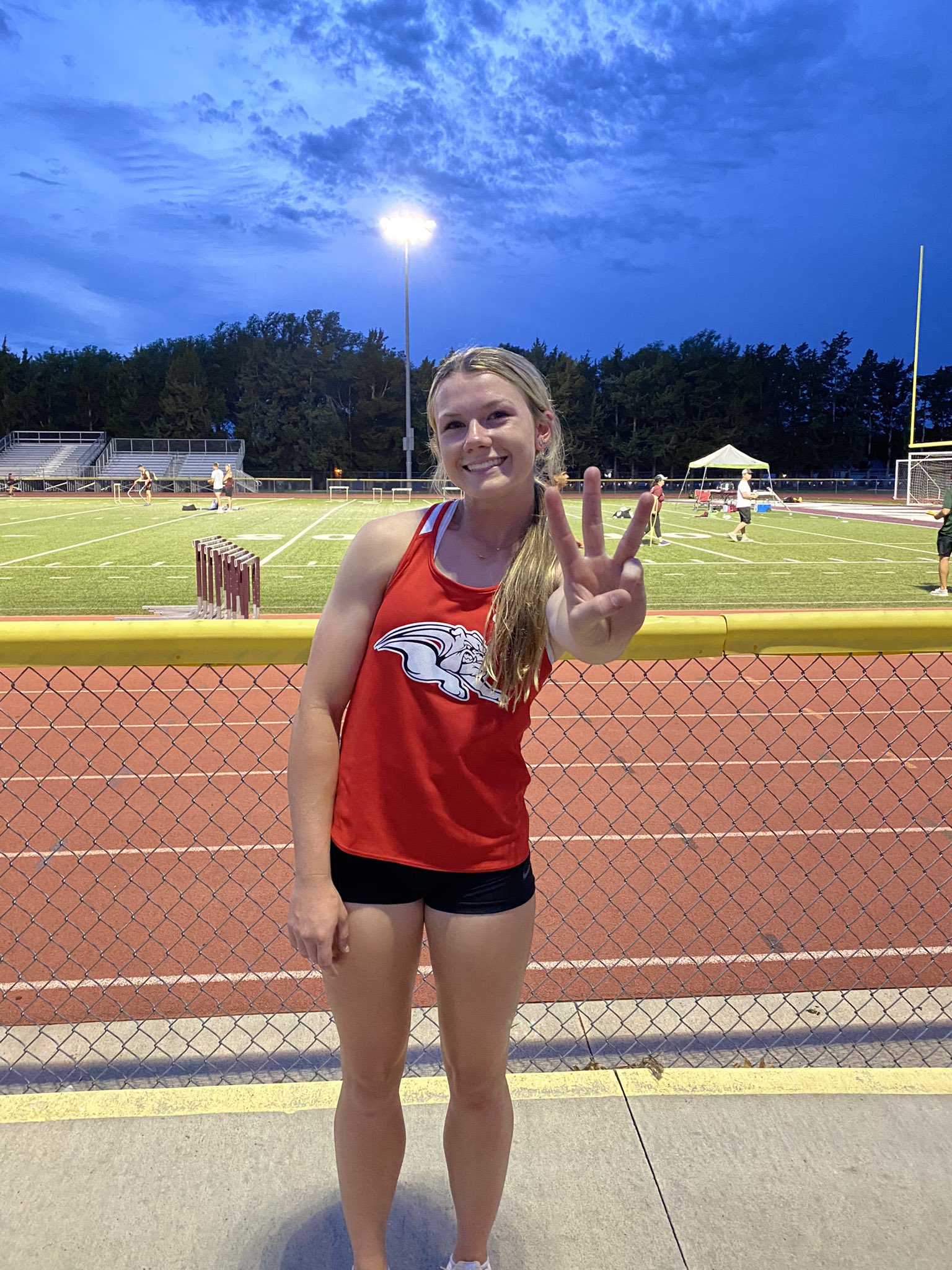 danyel-on-twitter-dual-sport-athlete-addison-chapman-mcpherson-high