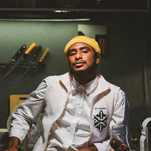 O que é o amor já está entre nós vai lá ouvir na sua plataforma favorita .Meio dia tem clipe no @youtubebrasil

  slap.lnk.to/O_Que_e_O_Amor