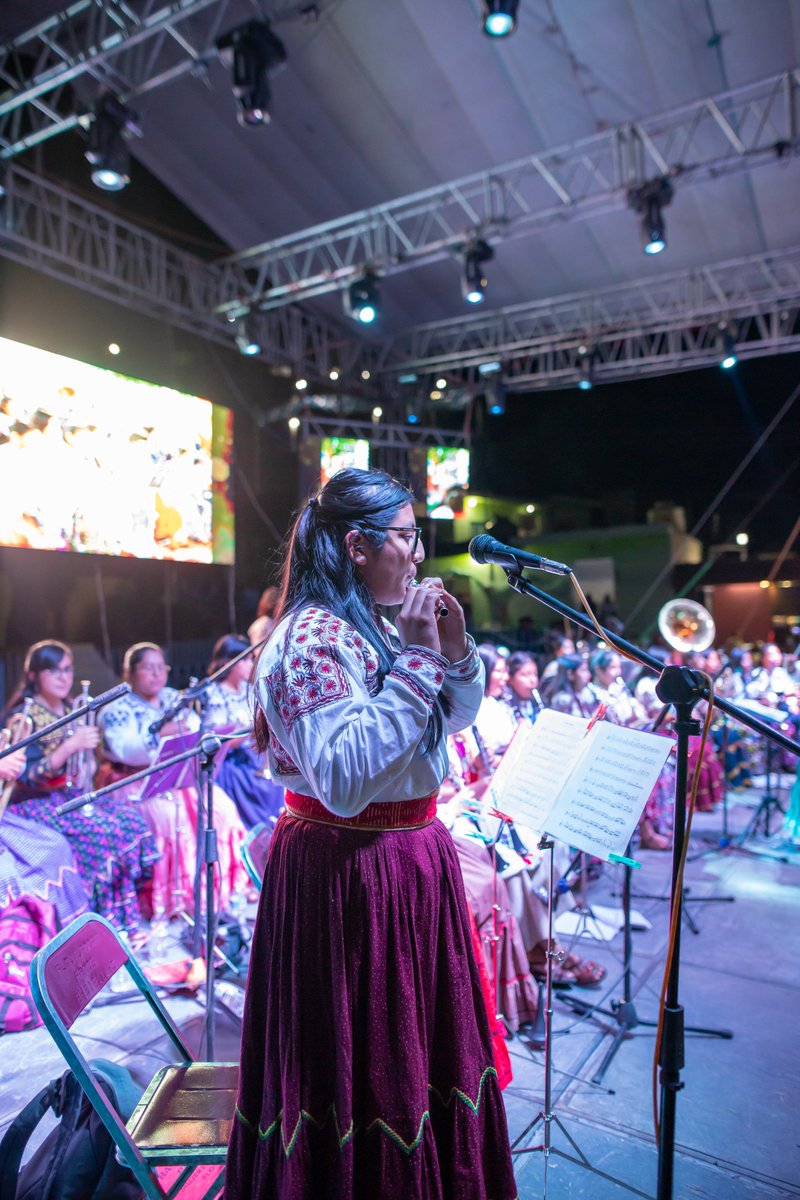Banda Femenil Regional Mujeres del Viento Florido tweet media