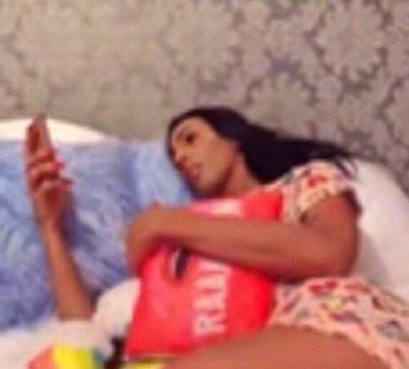 Tia_LuaChan's tweet image. Começa logo, preciso dormir