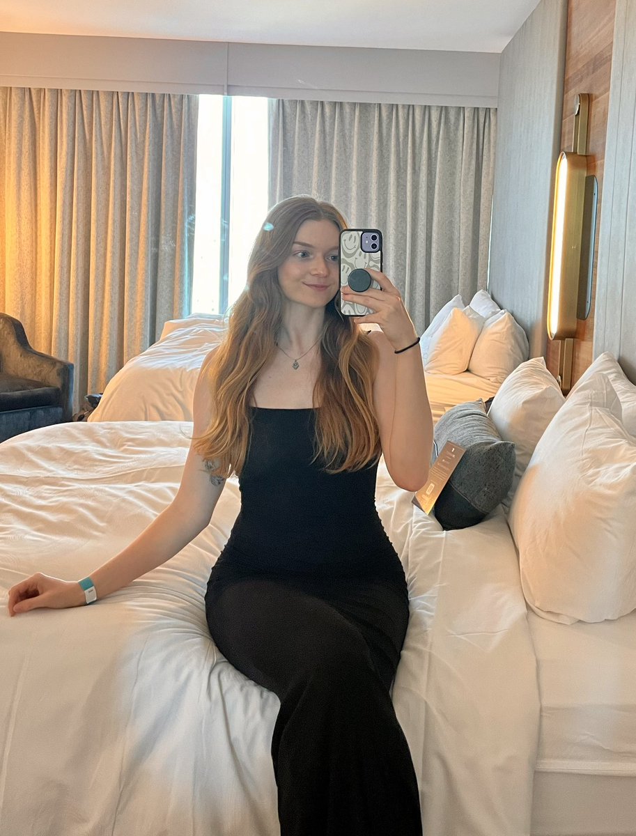 Cale 🥬 tweet media