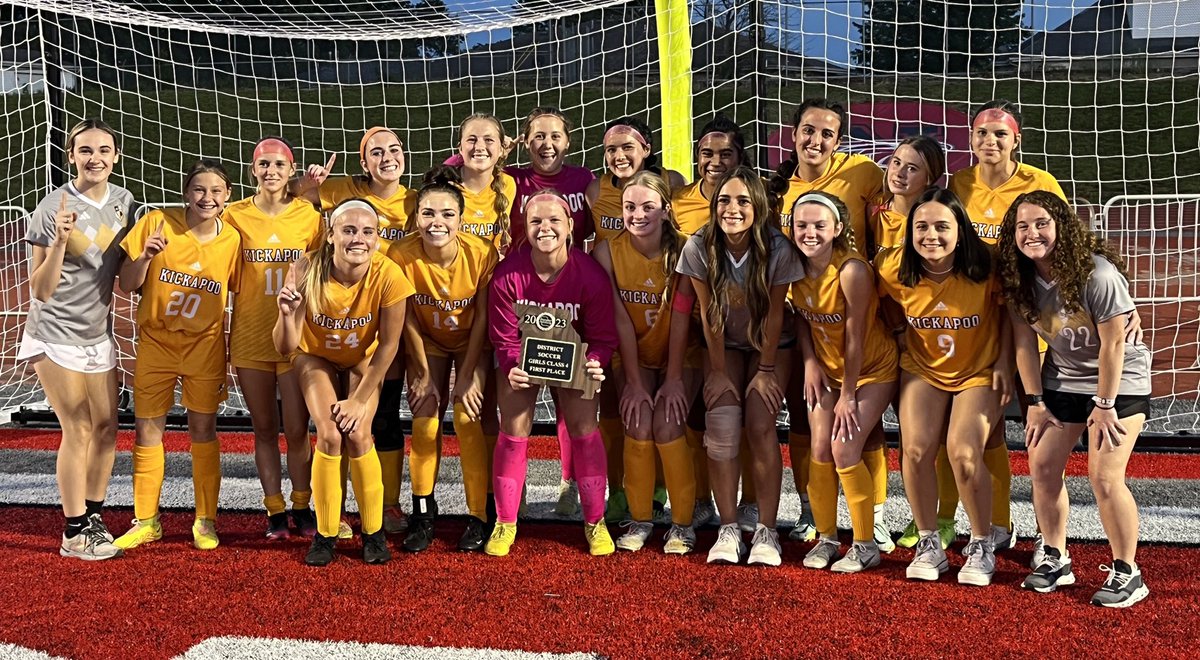 KickapooSoccer's tweet photo. 🏆DISTRICT CHAMPIONS🏆

LADY CHIEFS - 3
Nixa  -  2     2ot https://t.co/zhKM1xyfI9