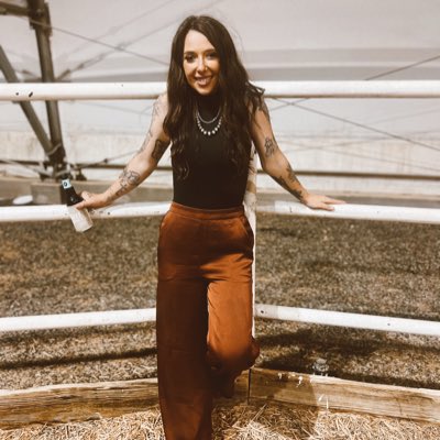 kceasterling's tweet photo. #NewProfilePic https://t.co/3NNz2B3mod