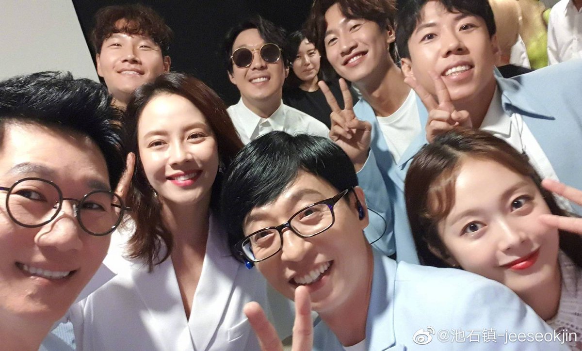 WhatCanIDoK's tweet photo. Who made you get into Running Man

"i opened the door"         "i locked it" https://t.co/56x6yUOiSl