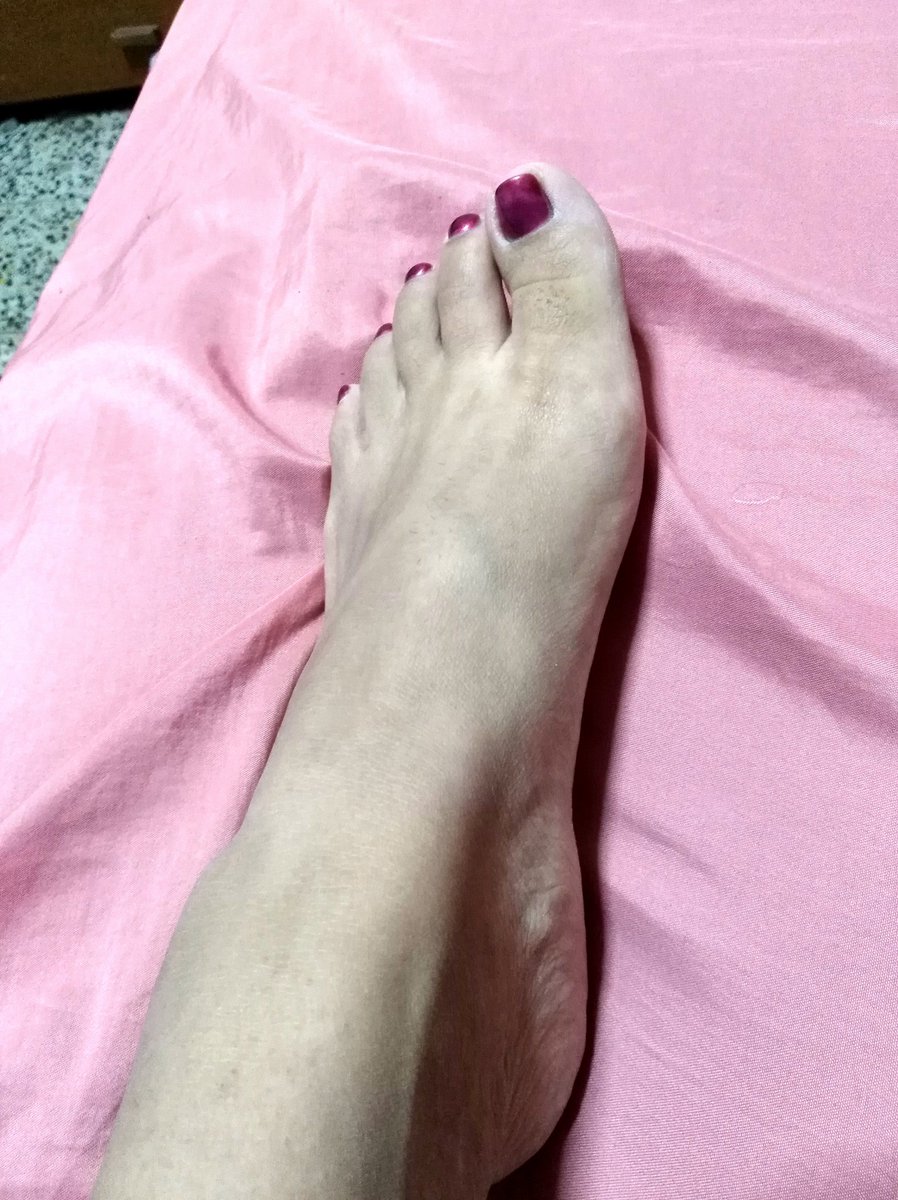 RubiZafiro10's tweet photo. Do you like my foot? Follow me on my onlyfans for exclusive content for FREE 
https://t.co/iVSi2ViY1S
#feet #feetfethish #feetgodess #feetfinder #SivigliaJuve #azwhu #FastX #รัฐบาลก้าวไกล https://t.co/S5PkAjRcFa