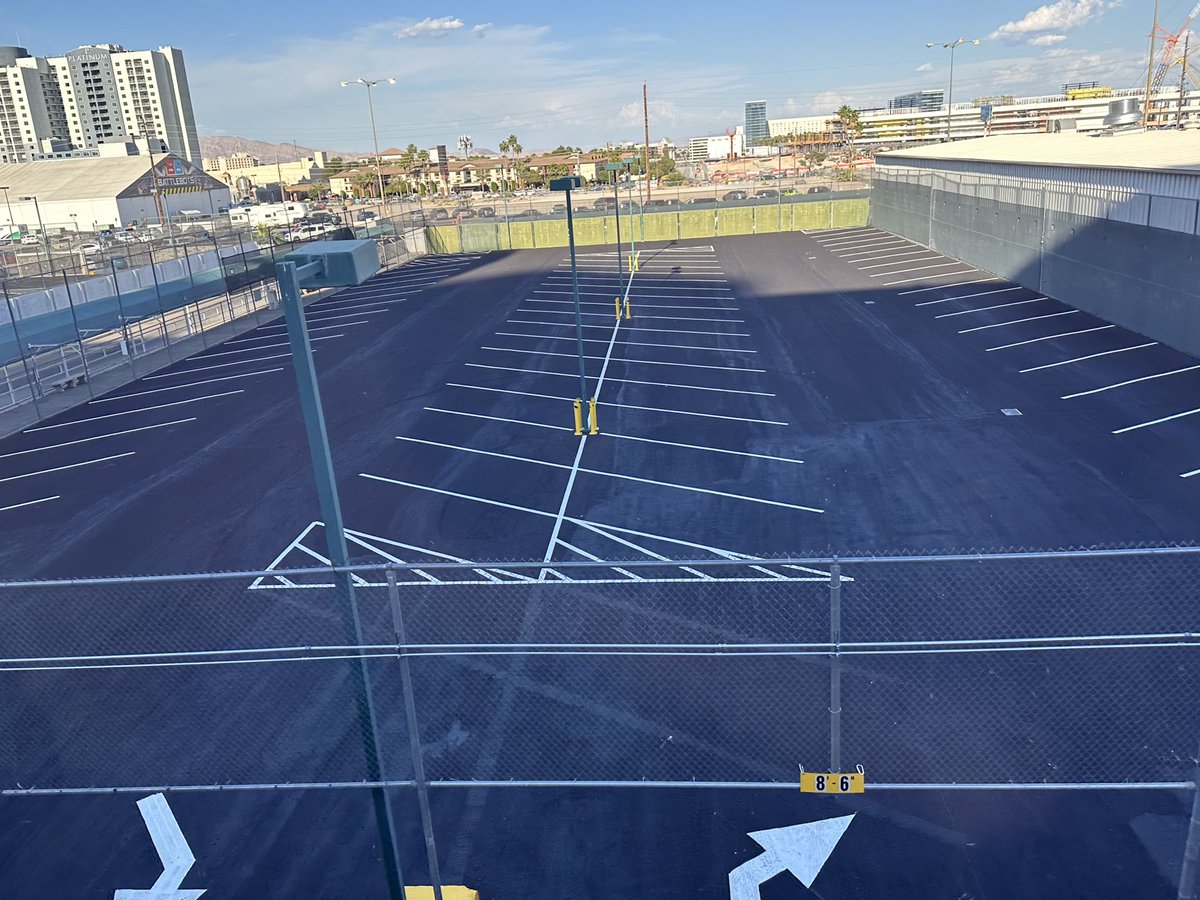 The tennis and pickleball courts at Horseshoe/Bally’s are done. (h/t )
