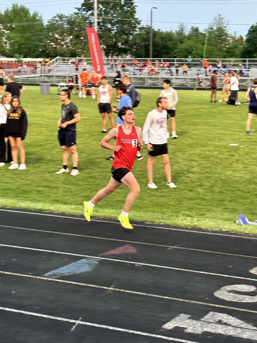 3200M Sectional Champion!! Hayden’s headed to a Regionals next week!!