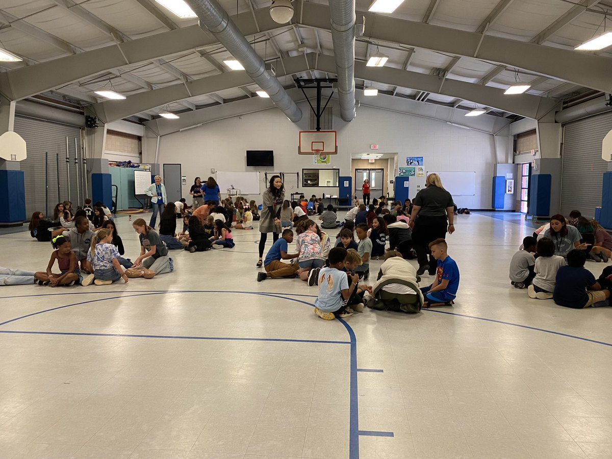 Thanks to <a href="/KleinISD/">Klein ISD</a> KHS medical students &amp; ESD 11 for helping us pull off another <a href="/TheissKISD/">Theiss Elementary</a> 5th grade Hands Only CPR educational session! <a href="/TheissPE/">Coach Nissen</a>