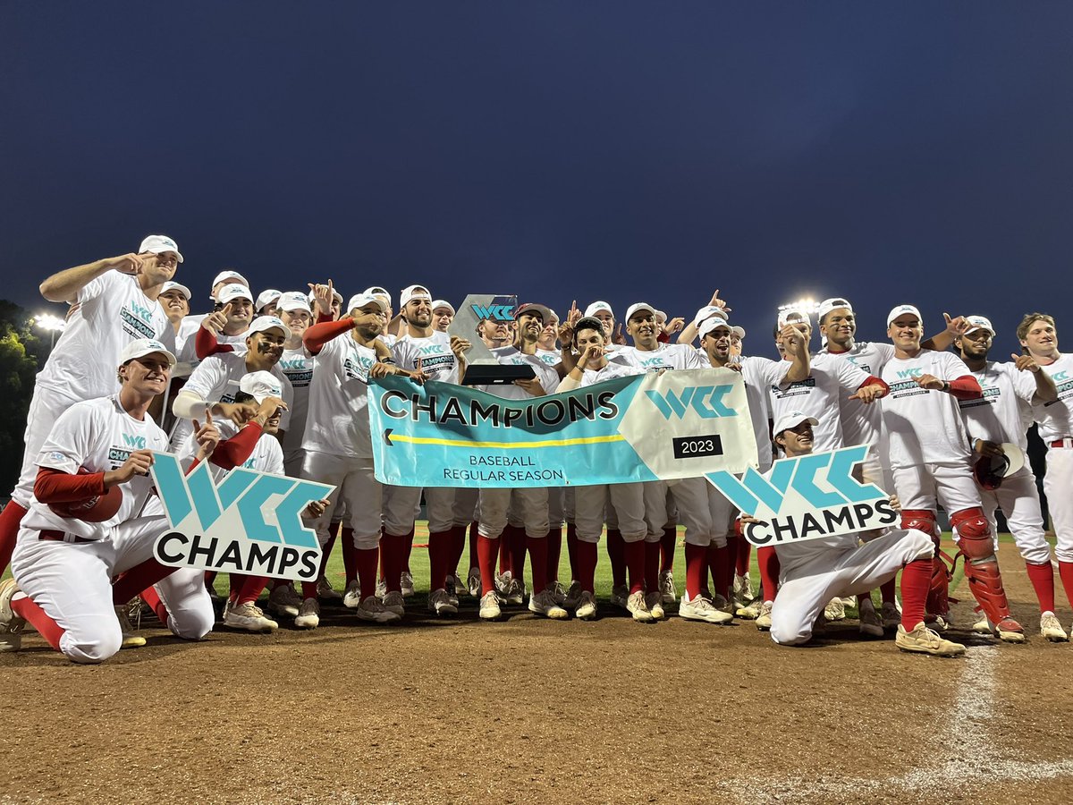 Stitch_Head's tweet photo. For the first time in 25 years @lmulionsBSB is the @WCCsports champions after a 3-2 win over Pacific
#HankGathersU https://t.co/Y4jmnswU2l