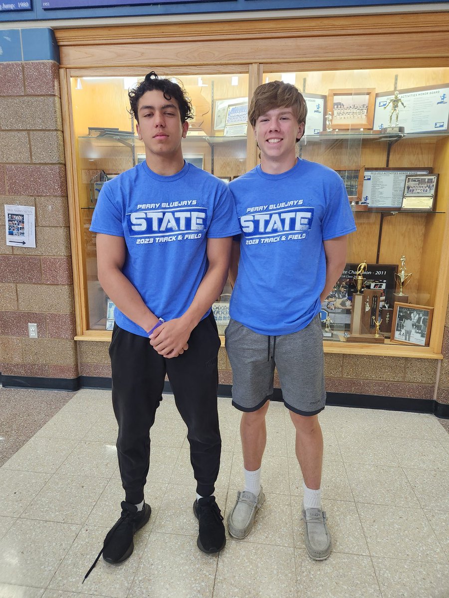 Run_PHS's tweet image. Owen and renzo during the send off at school today!