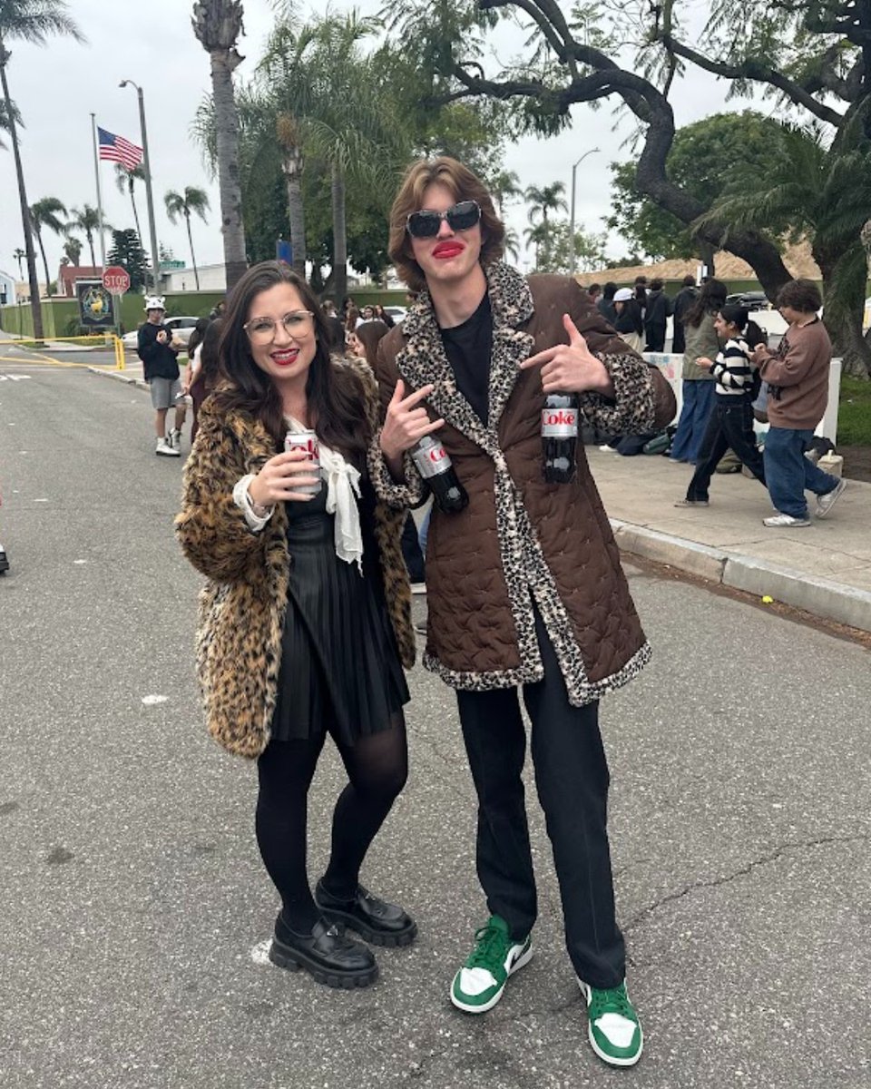 weareocsa's tweet photo. It's Dress Like Your Teacher Thursday on the OCSA campus, and the students NAILED IT! There were some great doppelgängers, and everyone enjoyed the band on 10th Street at lunch. https://t.co/1Fh2GSgeB1