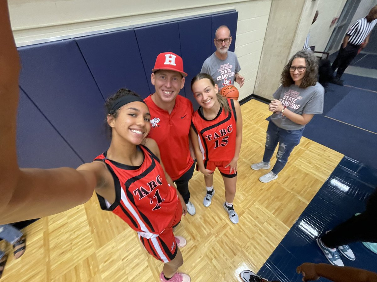 Lady Eagles Basketball tweet media