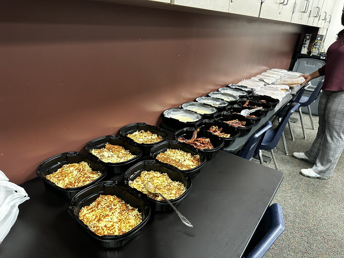 Desiree Rose Lewis tweet media