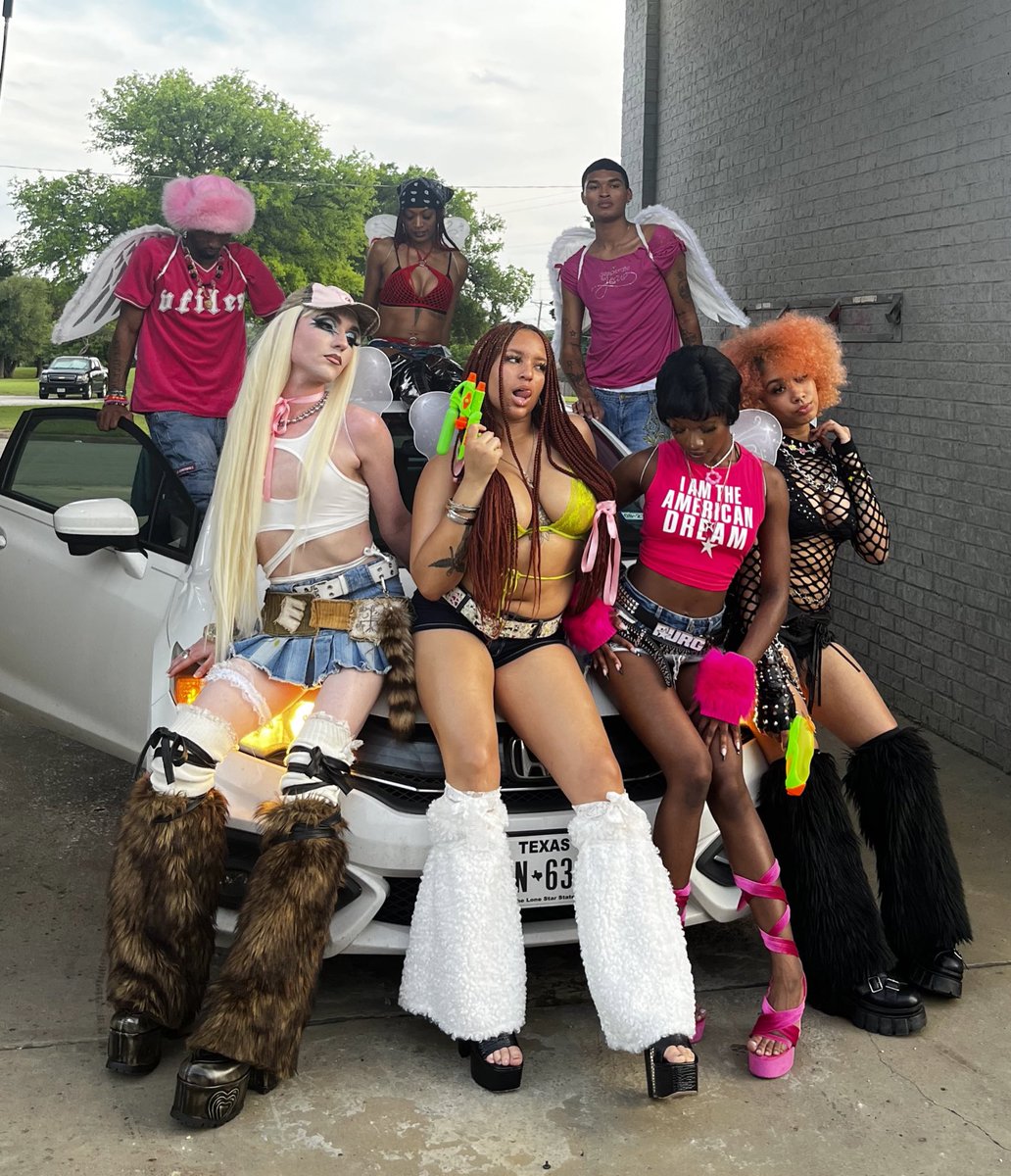 sean (@s34ns34ns34n) on Twitter photo 