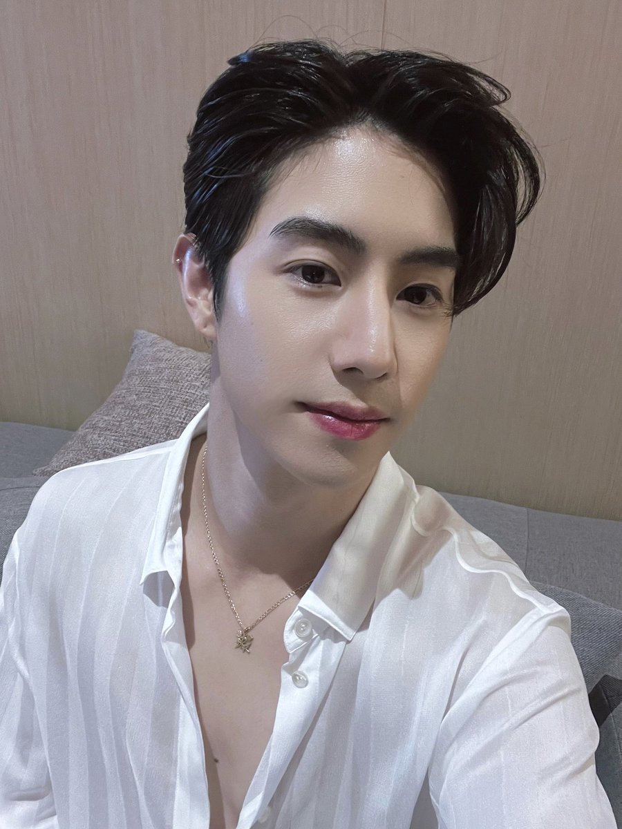NN153031's tweet photo. ลูกรักของพระเจ้า...#พี่จ๋า 
@marktuan https://t.co/C7CGzxMReV
