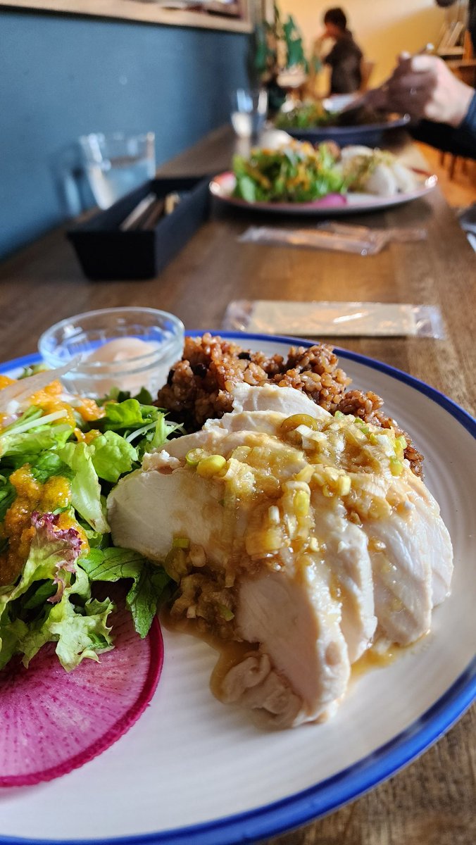 kago_toshi's tweet photo. 比布駅の近くに体に優しいこだわりのお店!
通いたくなる美味しさ🥰
#calmisscafe #ランチ
#比布町 #北海道 https://t.co/9uvSY1C4dW