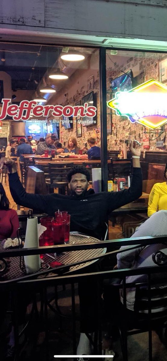 JeffersonsKU's tweet photo. Rock. Chalk. Jayhawk. #mvp https://t.co/zPZVQKzjzi