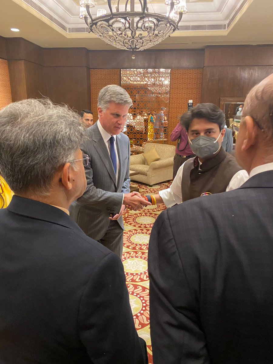 TradeTeamIndia's tweet photo. ✈️✈️@HCCanInd attended @WingsIndia2024 curtain raiser organized by @ficci_india and met with Minister for Civil Aviation @JM_Scindia @MoCA_GoI. #Canada will recruit a delegation of Canadian companies for #WingsIndia2024! Stay tuned ! 
@VineyGuptaTC @DeborahRH_ @CanadainIndia https://t.co/jsxVv1sMm5