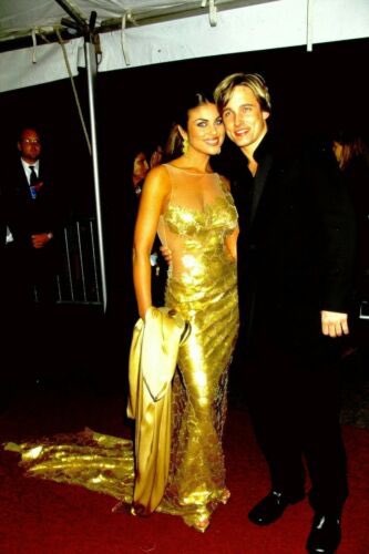 PhloeXJadia's tweet photo. I will never get over this dress and this legendary #Days #GoldenCouple #PHLOE x #JADIA 
#NadiaBjorlin x #JayJohnson

#BringBackPhloe 

❤️Philip &amp; Chloe 

⭐️X-FACTOR ⭐️ https://t.co/v26IusacCF