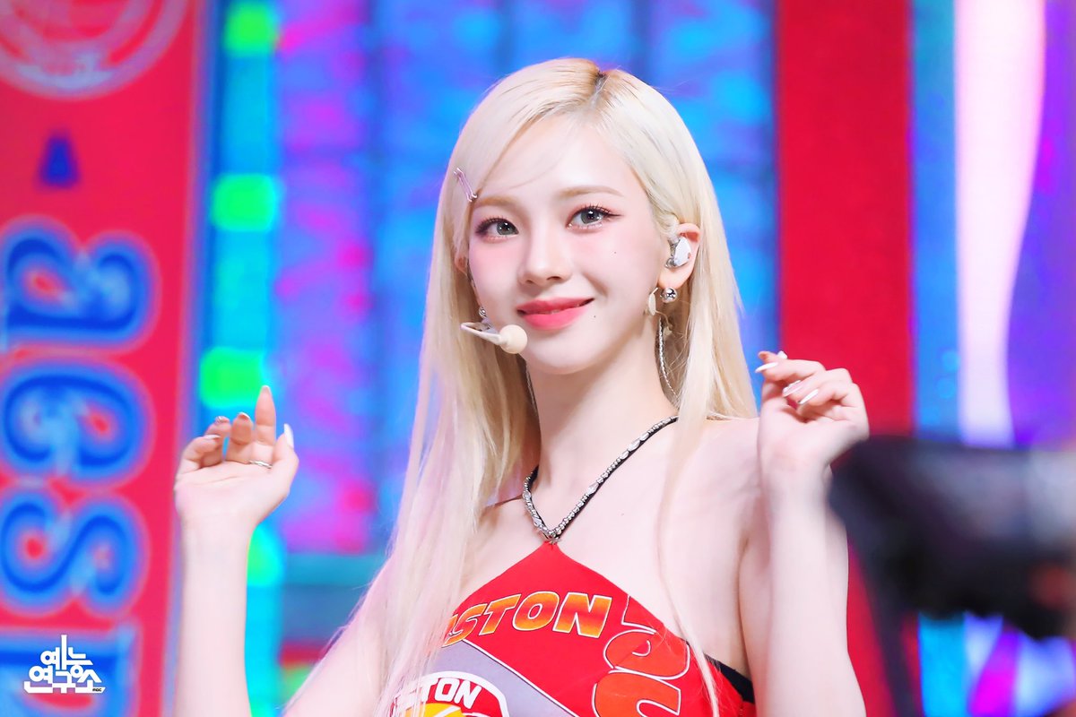 aespaintl's tweet photo. 📸230513 #KARINA ‘Spicy’ MBC Show! Music Core behind-the-scenes

https://t.co/bkWojq8ZVp

#aespa #에스파 @aespa_official https://t.co/t5lT0Es5Oe