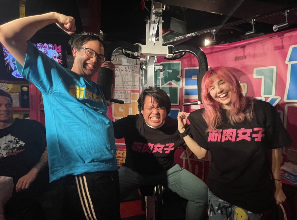 筋肉女子・マッスルガールズ on Twitter "Muscle Girls Tshirt みなさん筋肉女子Tシャツいっぱい買ってくださり