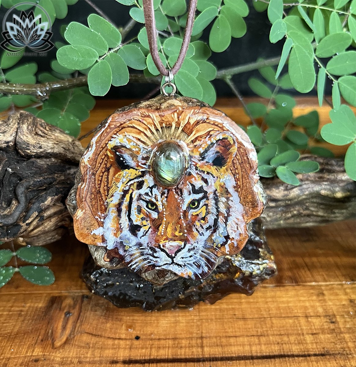 AwApendants's tweet image. Getting back into painting. Here's a new listing.
etsy.com/shop/AwApendan…
.
#spiritanimal #amberwhiteart #bengaltiger #pineconependant #flashlabradorite