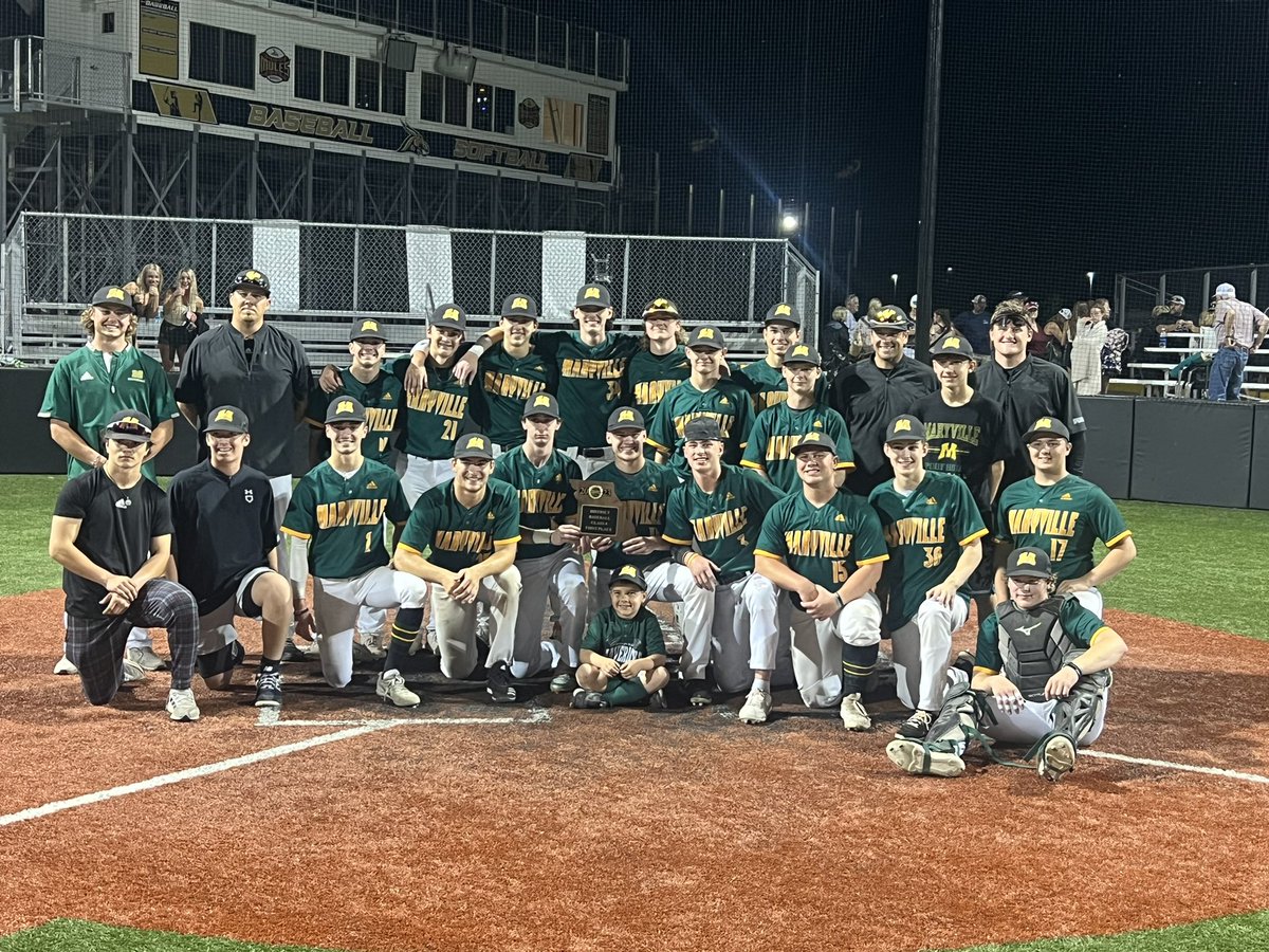 The Class 4 District 16 Champs 
<a href="/SportsMDF/">Maryville Forum Sports</a> <a href="/chrisRroush/">Chris Roush</a> @TommyKFEQ