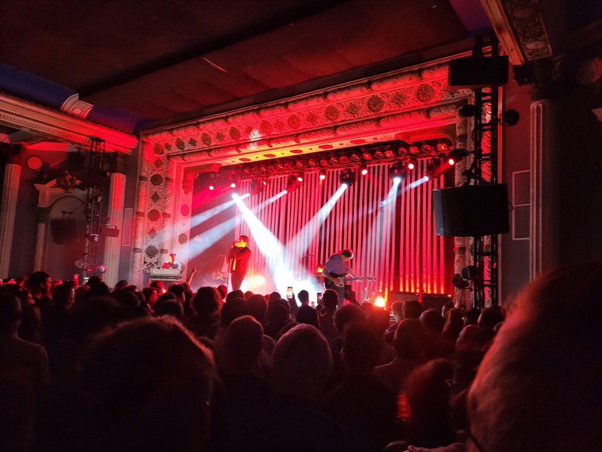 Taking a break from the science with @CappaSnappa with the <a href="/TheWalkmen/">The Walkmen</a>