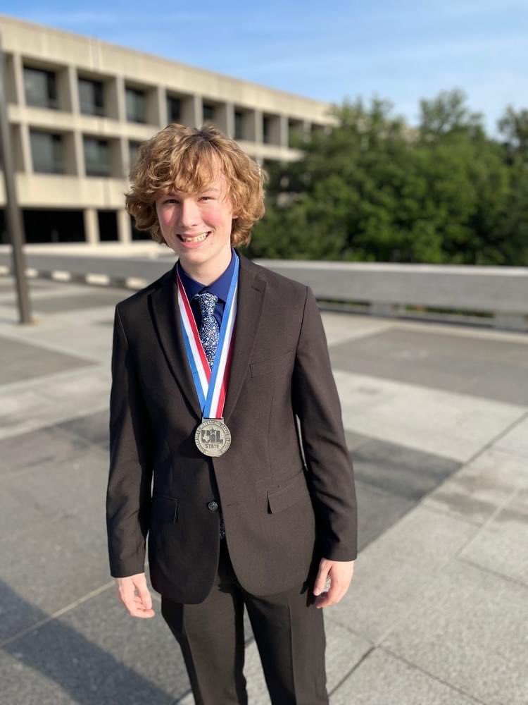 ⭐️⭐️⭐️ Congrats to senior Blake Patterson, who won second place in the state UIL Prose Competition! What an accomplishment! #RaidersRise