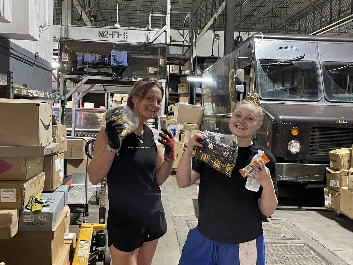 #OKC #Preload checking on our #Twilight crew Recognizing our PT Sups & Super Sorters! We appreciate everything you do!  #OffSorts #UPSers #UPS #GreatPlacetoWork #Recharge #Hydrate
