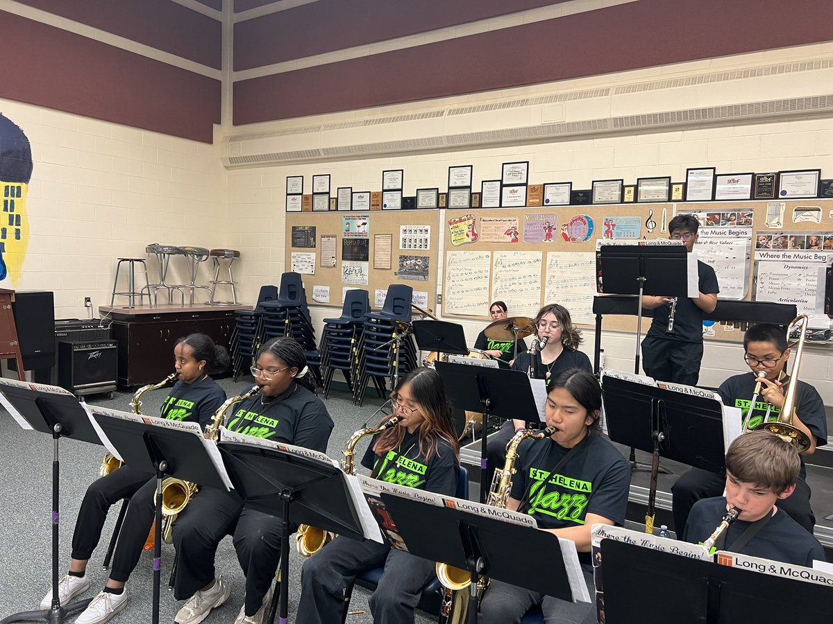 Our Jazz Band dazzled the Grade 6 students that came to our St Helena Open House tonight! Can’t wait to add more Hawks to our St Helena Fam!