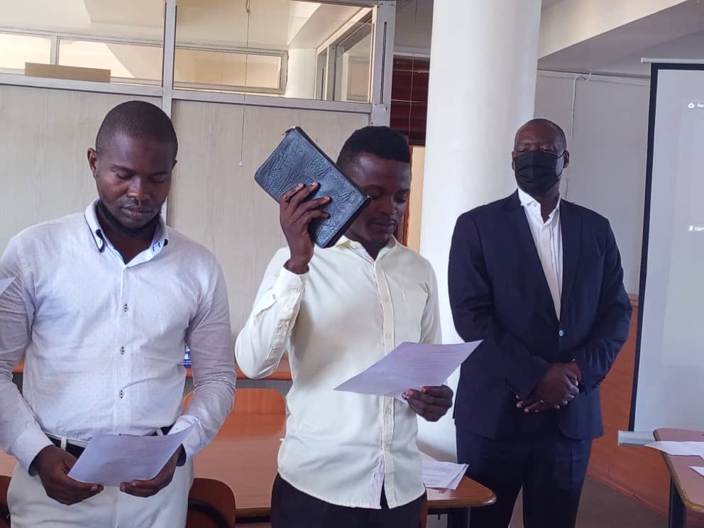 TeamUniversityU's tweet photo. What transpired yesterday during swearing in of new Guild Council cabinet ministers presided over by Counsel Arthur Mpeirwe!
#Guildleadership https://t.co/3Wx0743aBY