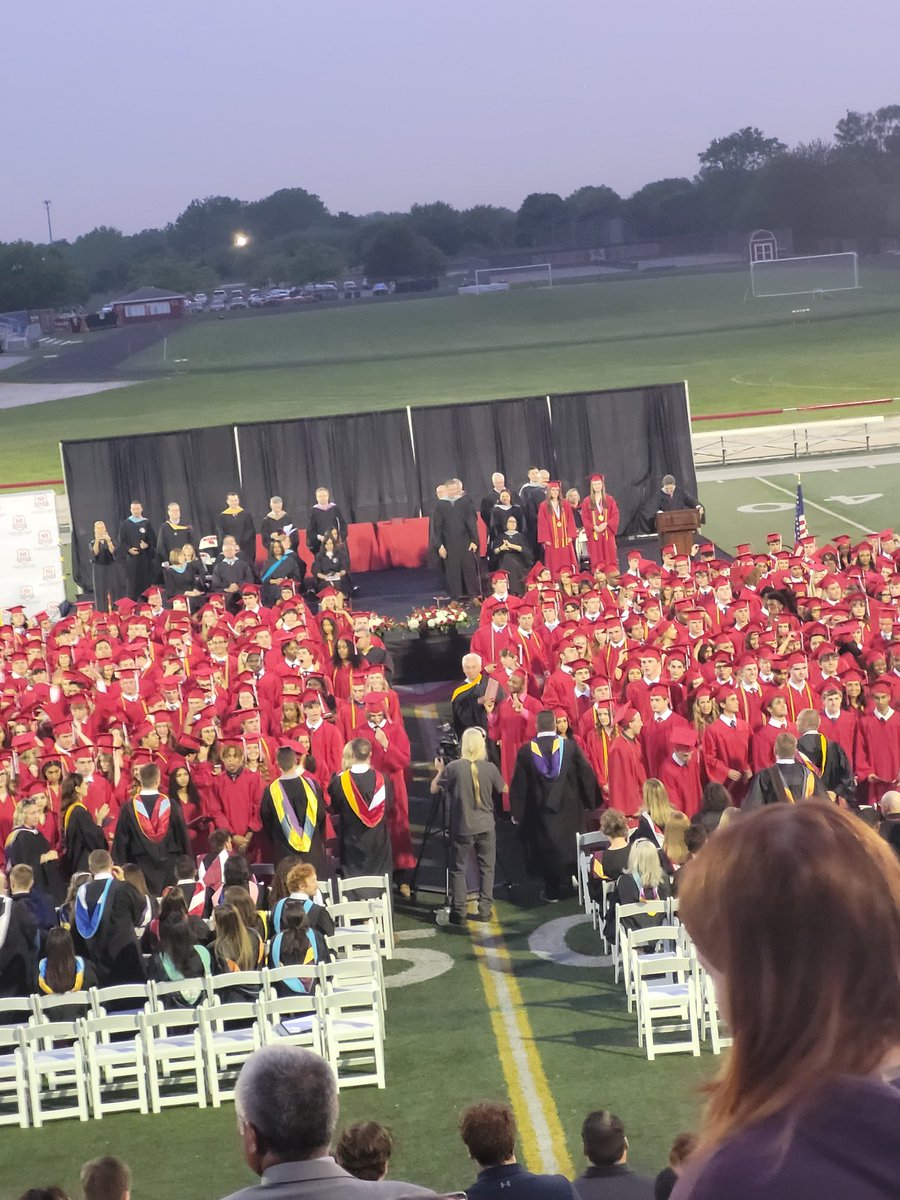 LeenKathi's tweet photo. Congratulations to Marist class of 2023. https://t.co/HEBozLqMvg