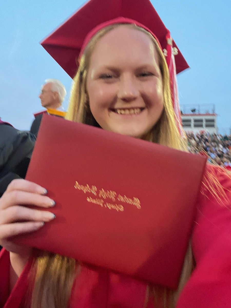 LeenKathi's tweet photo. Congratulations to Marist class of 2023. https://t.co/HEBozLqMvg