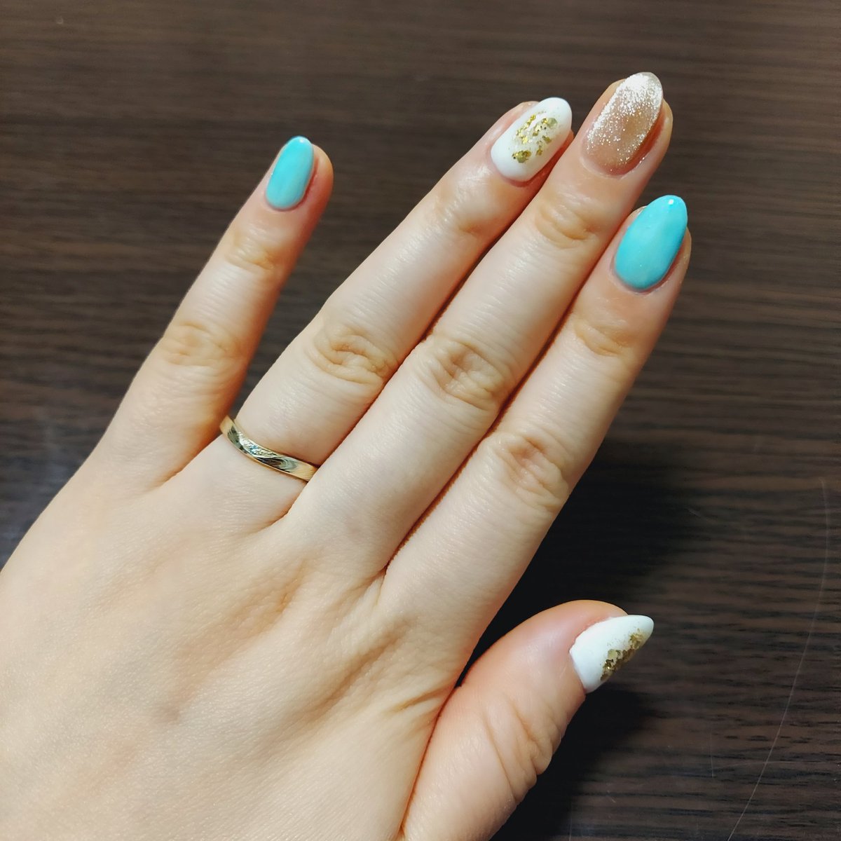 ym_lichi's tweet photo. 最近ネイル投稿サボってた🤣
ピンクの囲みシェルネイルとグリーンネイルはお気に入り😍
#セルフネイル
#囲みネイル
#マグネットネイル
#グリーンネイル
#フットネイル https://t.co/AFZIQnG0YQ