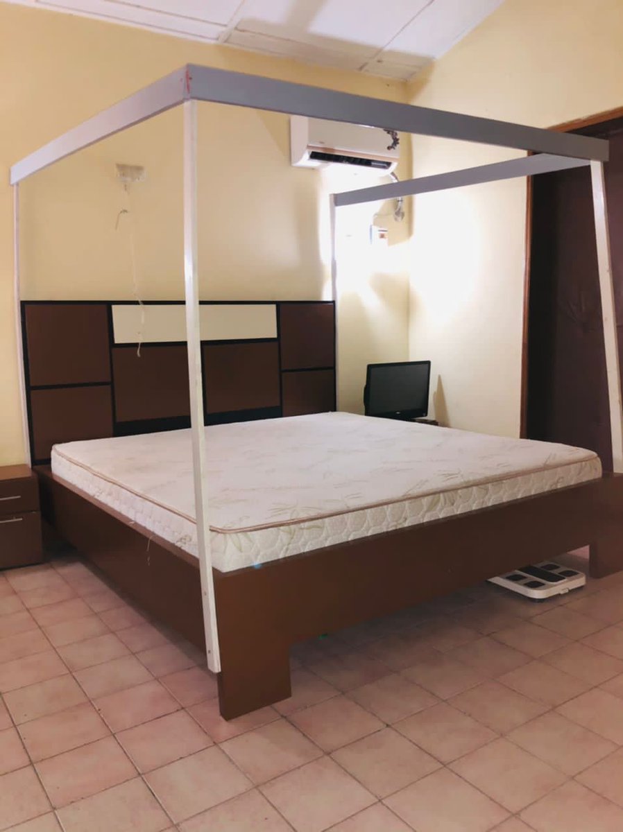 SaveaService's tweet photo. Passez votre commande.
nous mettons à la disposition de nos clients des meubles intérieure (table, garde robe, étagère, berceau, dispositif télé, Placard) selon les besoins du client.
#lit #berceau  #avril #deco #table #saveaservice #boxe #decoration#news #buzz #lundi #semaine https://t.co/USgKoknx7o
