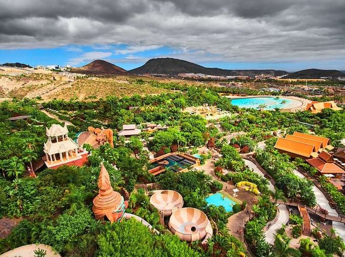 HOTELESnet's tweet image. Disfruta de Siam Park en Costa Adeje, uno de los mejores parques acuáticos del mundo. Y sus magníficas atracciones son para todos los gustos y todas las edades. 
#SiamPark #CostaAdeje #Tenerife #ParqueAcuatico 
Más infomación y reservas 👇 buff.ly/3VJyVCy 
@costa_adeje